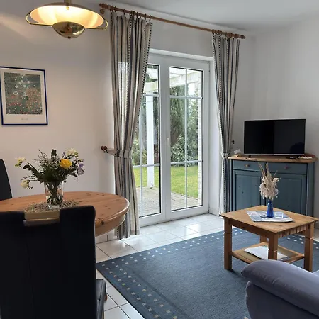 Geraeumige Mit Garten In * زنغست