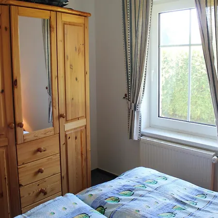 شقة Geraeumige Mit Garten In *