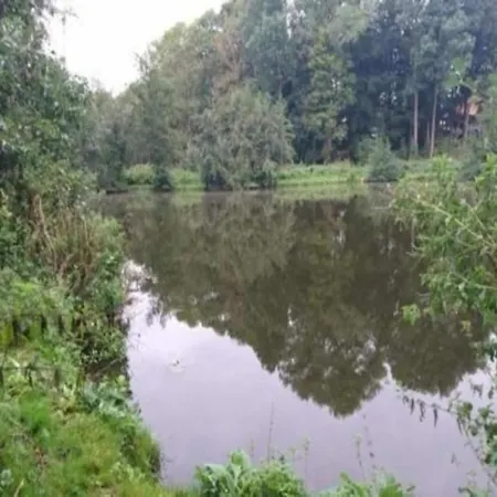 شقة Geraeumige Mit Garten In